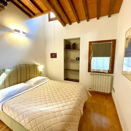 Charming Apartment In The Very Heart Of Florenz Exterior foto